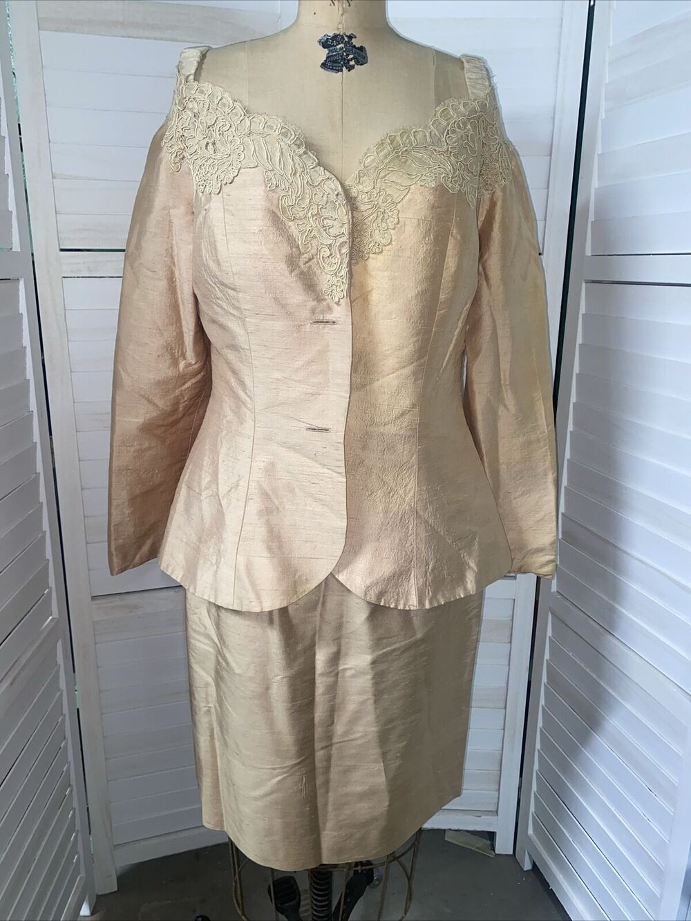 Vintage RIMINI Gold Champagne Silk 2 Piece Skirt Suit Lined Size 12